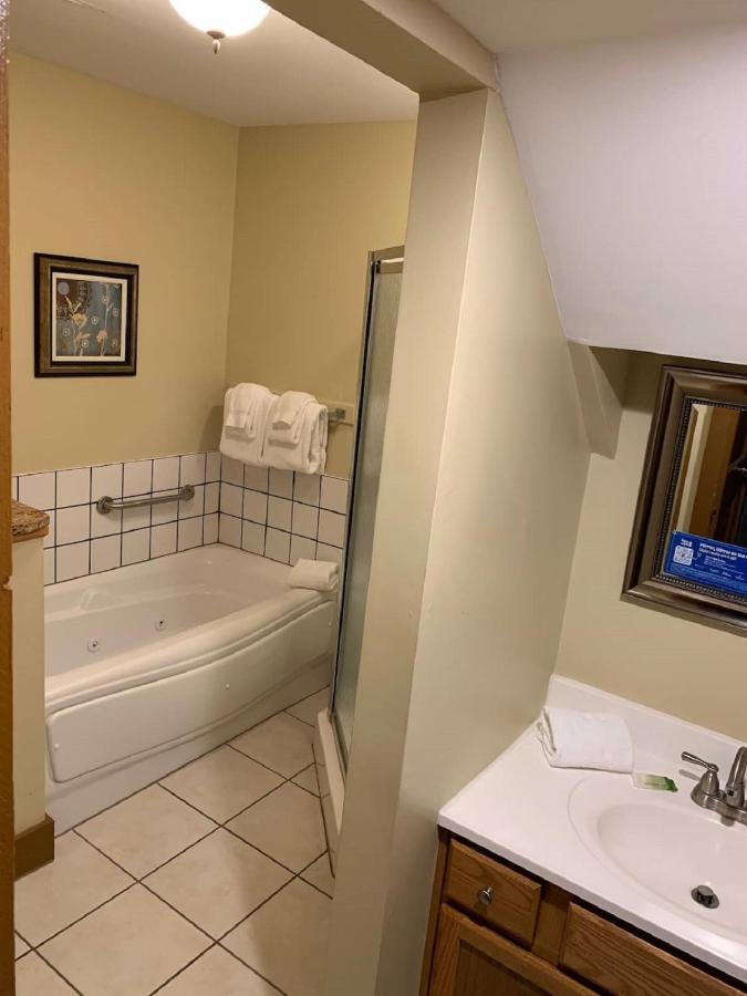 Pocono Villas Resort East Stroudsburg Exterior photo