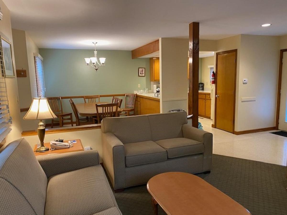 Pocono Villas Resort East Stroudsburg Exterior photo